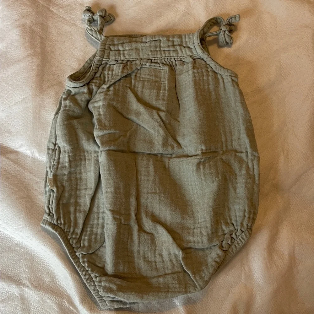 Stylish Kids Sleeveless Rompers - Cream and Mint Green